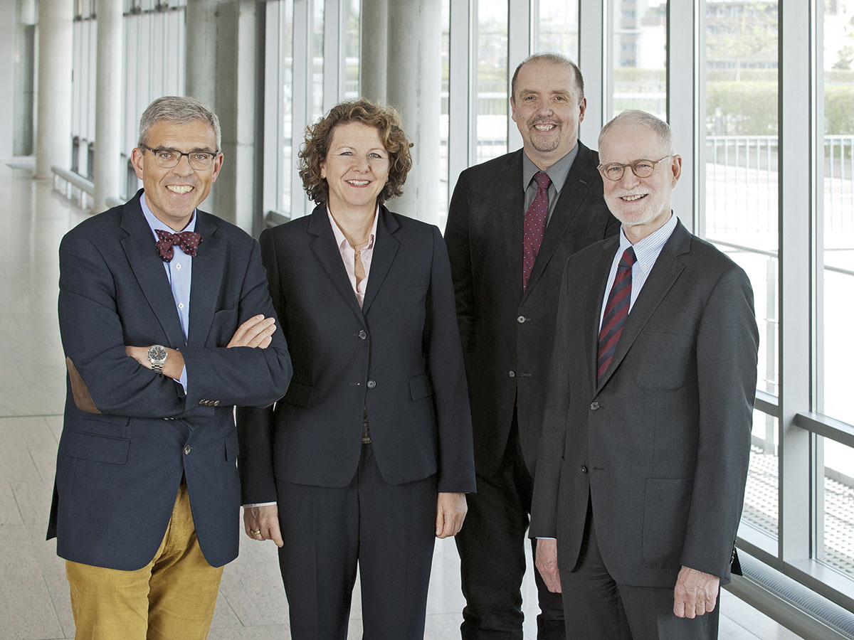 Gruppenbild Vorstand Universitäts­klinikum Würzburg